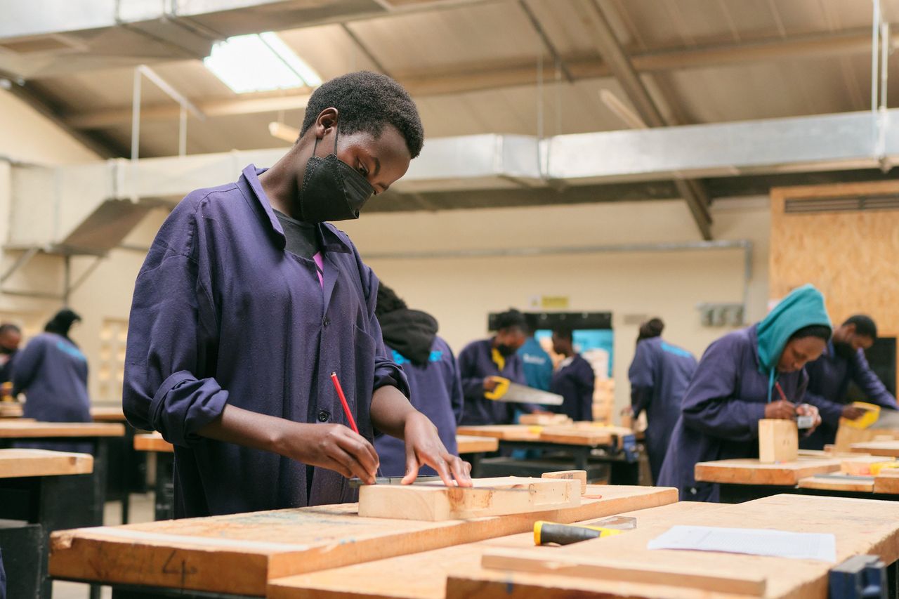 34 Carpentry class for New Cohort 7