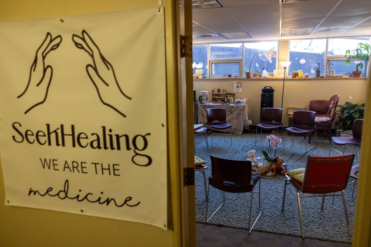 Bittersweet 2026 126 Asheville Seek Healing David Schmidgall 5 Q8 A6533